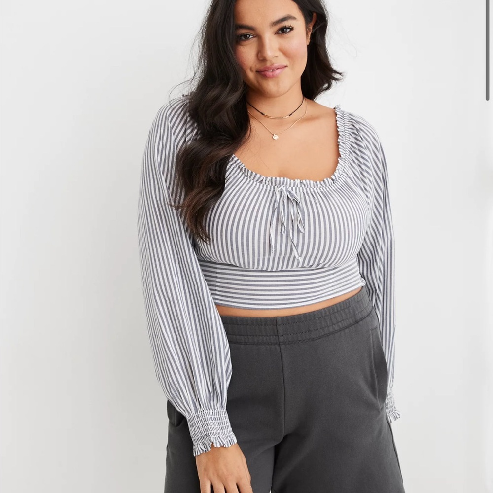 Aerie Blue & White Striped Nautical Long Sleeve Smocked Crop Top EUC